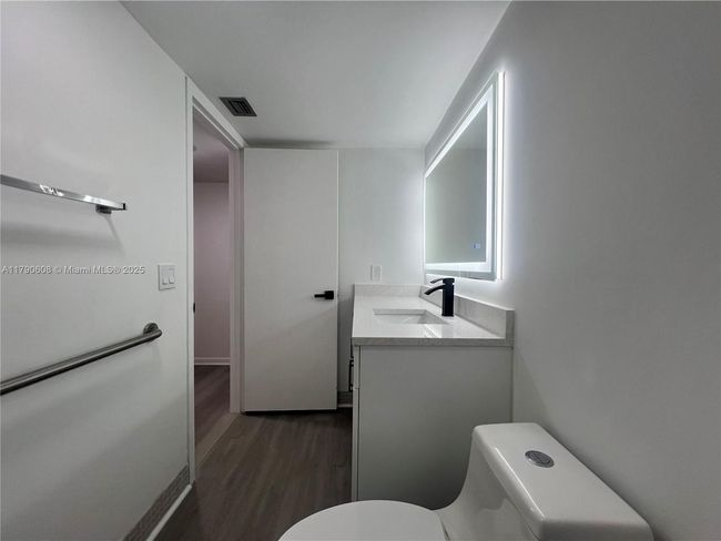 3089 - 3089 Yarmouth E, Condo with 2 bedrooms, 2 bathrooms and null parking in Boca Raton FL | Image 17