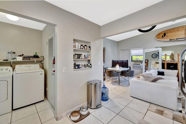 1403 Laundry, living room, dinning room | Image 19