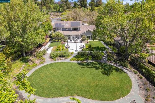 246 Overhill Rd, Orinda, CA, 94563-3227 | Card Image