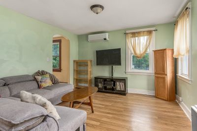 81 Sixth Street, House other with 3 bedrooms, 1 bathrooms and null parking in Dover NH | Image 3