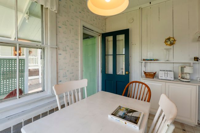 18 Prospect Hill Rd, House other with 6 bedrooms, 2 bathrooms and 1 parking in Branford CT | Image 11