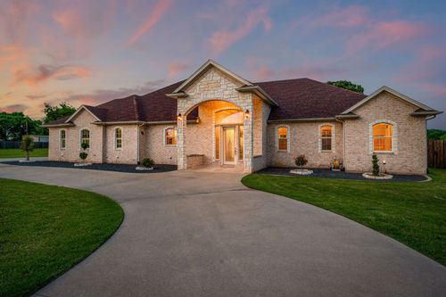 3203 Walnut Creek Pkwy, Granbury, TX, 76049-7918 | Card Image