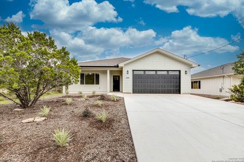 1419 Live Oak, Spring Branch, TX, 78070 | Card Image