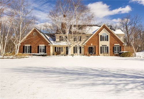 4 Merryhill Ln, Pittsford, NY, 14534-1865 | Card Image
