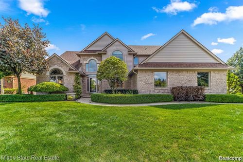 21254 Clayton Dr, Macomb, MI, 48044-1855 | Card Image