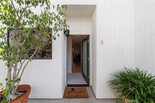 5-2500 Abbot Kinney Blvd, Venice, CA, 90291-3311 | Card Image