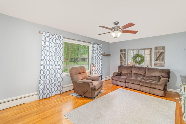 Main Living | Image 6