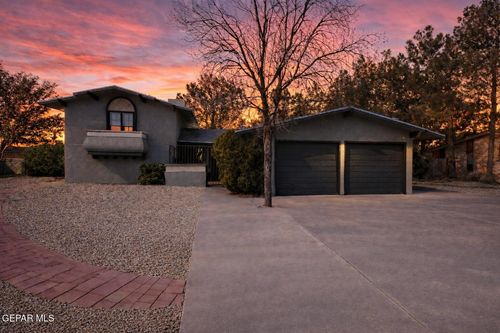 3313 Edgerock Dr, El Paso, TX, 79935-1406 | Card Image