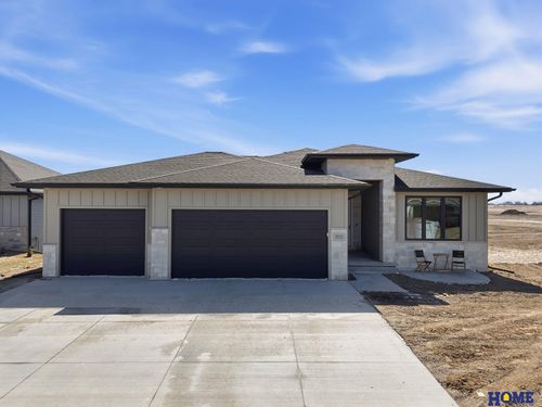 8041 Ephraem Pl, Lincoln, NE, 68516-9558 | Card Image