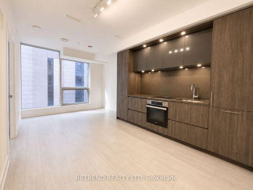 721-15 Mercer St, Toronto, ON, M5V0T8 | Card Image