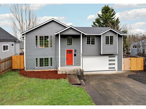 523 Roosevelt St, Oregon City, OR, 97045-2718 | Card Image
