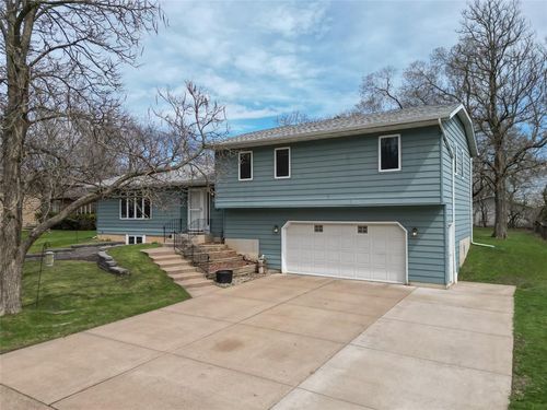 2107 15th St, Eau Claire, WI, 54703-2656 | Card Image