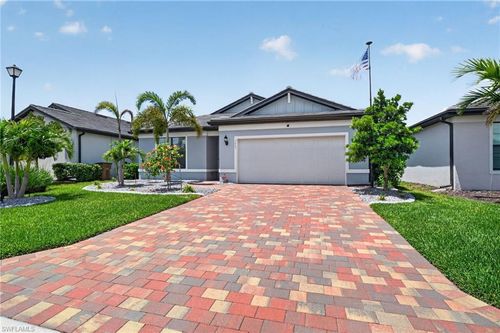 3663 Passion Vine Dr, ALVA, FL, 33920-4738 | Card Image