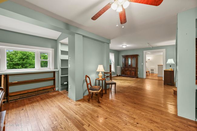 9 High St, Home with 6 bedrooms, 3 bathrooms and 4 parking in Lenox MA | Image 5