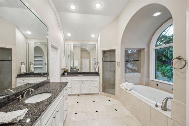 3614 University Blvd, House other with 5 bedrooms, 6 bathrooms and 2 parking in West University Place TX | Image 20