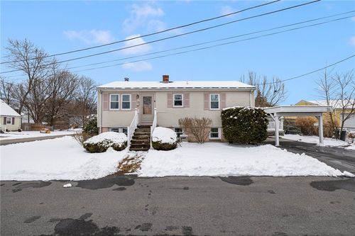 33 Vineland Avenue, East Providence, RI, 02916 | Card Image