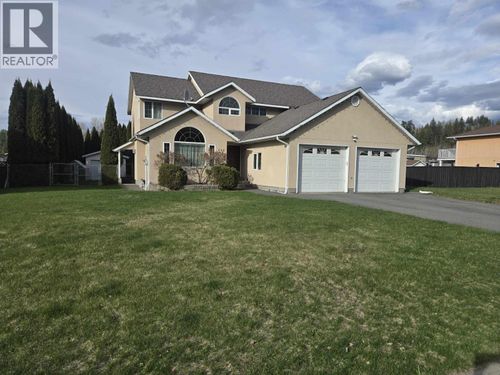 142 Lowe St, Quesnel, BC, V2J5T4 | Card Image