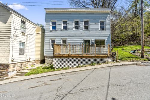 51 Elm St, Troy, NY, 12180-6304 | Card Image