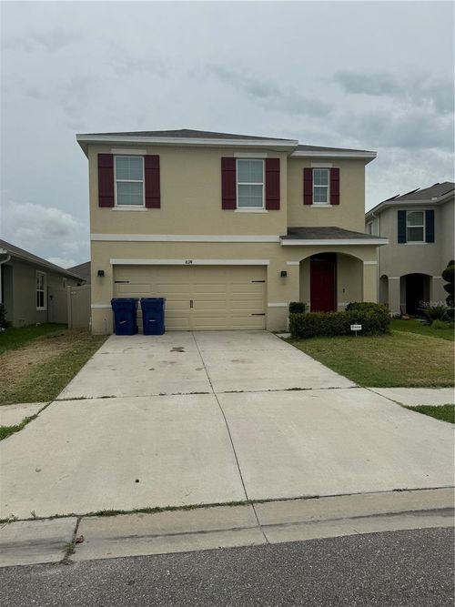 8174 Pelican Reed Cir, Wesley Chapel, FL, 33545-5187 | Card Image
