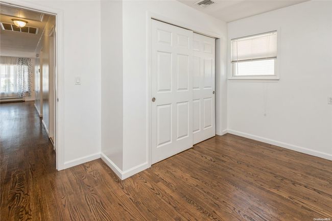 21 W Neptune Ave, House other with 2 bedrooms, 1 bathrooms and null parking in Lindenhurst NY | Image 12