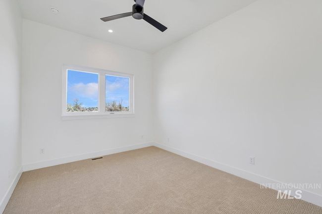 2282 E 4400 N, House other with 4 bedrooms, 4 bathrooms and 3 parking in Filer ID | Image 32