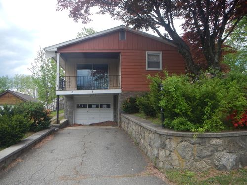 7 Hampton Rd, New Fairfield, CT, 06812-3739 | Card Image