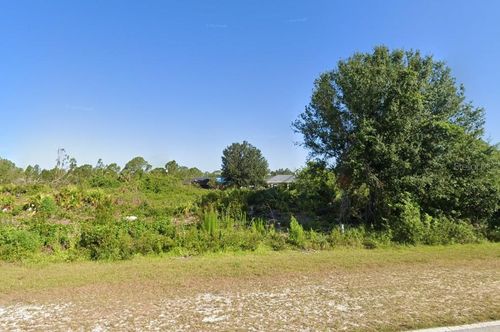 15 Ponce De Leon Blvd, North Port, FL, 34291 | Card Image