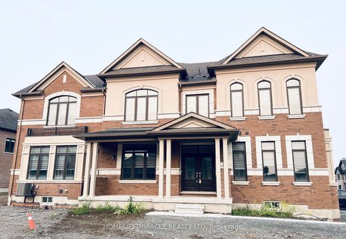 19 O'Reilly St, Whitby, ON, L1P0N7 | Card Image