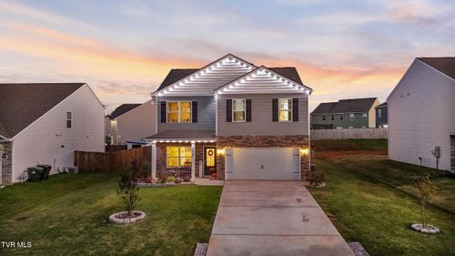 2401 Egret Ln, Piney Flats, TN, 37686-2905 | Card Image