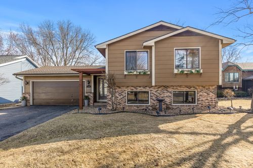 7137 Muirfield Ln, Eden Prairie, MN, 55346-3440 | Card Image
