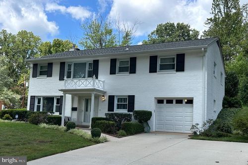 7606 Long Pine Dr, SPRINGFIELD, VA, 22151-2820 | Card Image
