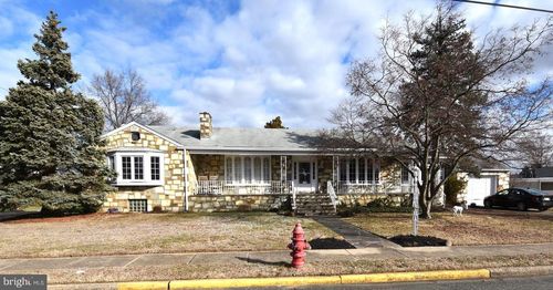 515 Rutgers Ave, BURLINGTON, NJ, 08016-2323 | Card Image