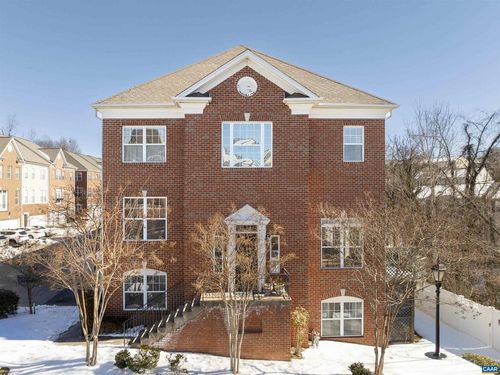 1045 Glenwood Station Ln, CHARLOTTESVILLE, VA, 22901-5712 | Card Image