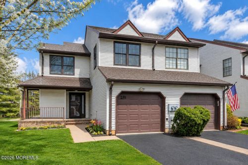 28-1-281 Longwood Dr, Manalapan, NJ, 07726-3856 | Card Image
