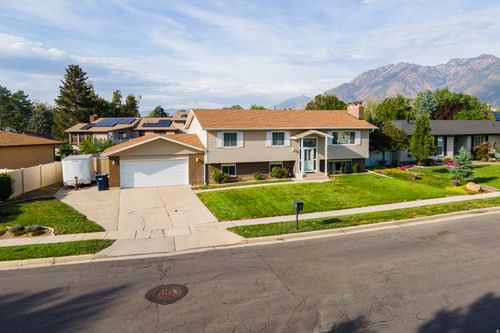 1751 E 8180 S, Sandy, UT, 84093-6826 | Card Image