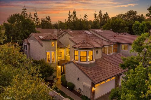 29624 Windsong Ln, Agoura Hills, CA, 91301-4055 | Card Image