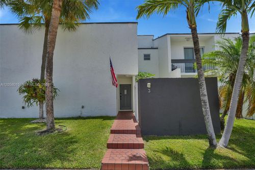 3-9177 Fontainebleau Blvd, Miami, FL, 33172 | Card Image