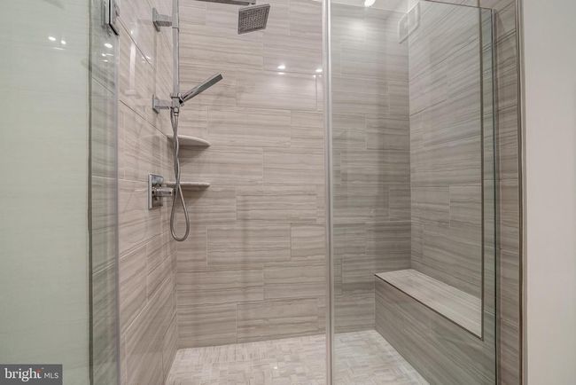 APT-102 - 1761 Old Meadow Rd, Condo with 2 bedrooms, 3 bathrooms and null parking in MCLEAN VA | Image 25