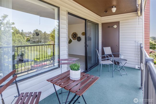 APT-302 - 2858 32 Nd Ave W, Condo with 2 bedrooms, 2 bathrooms and 1 parking in Seattle WA | Image 16