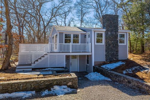 15 Manomet Beach Blvd, Plymouth, MA, 02360-5931 | Card Image