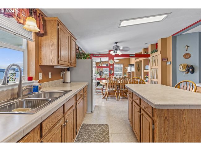 10934 Rattlesnake Ln, House other with 3 bedrooms, 2 bathrooms and 2 parking in Unity OR | Image 18