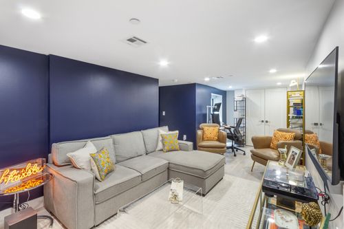 1r-573 Gates Ave, Brooklyn, NY, 11221-8240 | Card Image