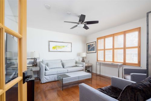 7 Washington Ave, Montauk, NY, 11954-5215 | Card Image