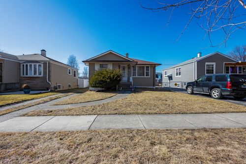 4530 Wisconsin Ave, Forest View, IL, 60402-4238 | Card Image