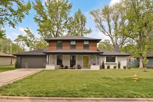 1883 E Cardinal St, Springfield, MO, 65804-4353 | Card Image