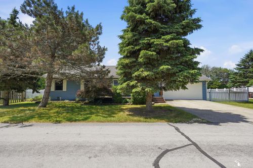 3484 Lakeshore Dr, Monroe, MI, 48162-4552 | Card Image