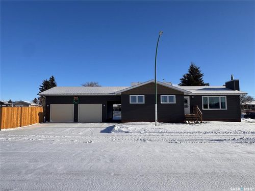 415 3rd Avenue W, Biggar, SK, S0K0M0 | Card Image