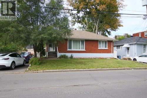 316 Lafontaine Ave, Vanier, ON, K1L6X2 | Card Image