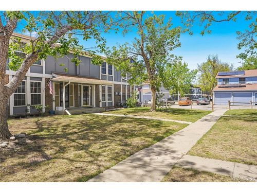 125 Paris Cir, Aurora, CO, 80011 | Card Image