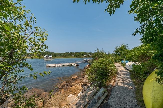 35 Riverview Rd, House other with 4 bedrooms, 3 bathrooms and 6 parking in Gloucester MA | Image 8